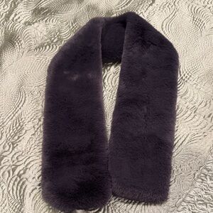 Luxurious Black Faux Fur Scarf